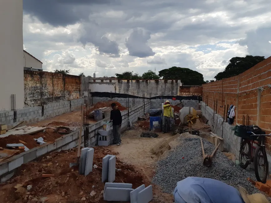 Foto 1 de Lote/Terreno à venda, 220m² em Conjunto Riviera, Goiânia