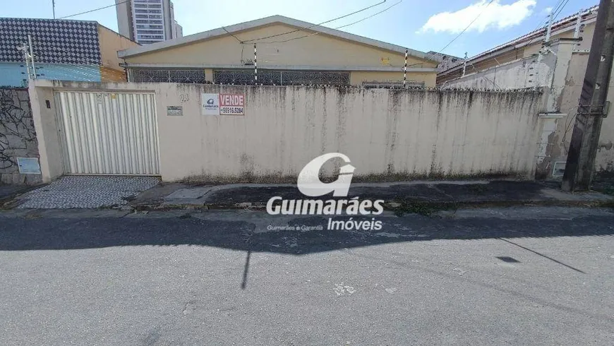 Foto 1 de Casa com 3 Quartos à venda, 307m² em Fátima, Fortaleza