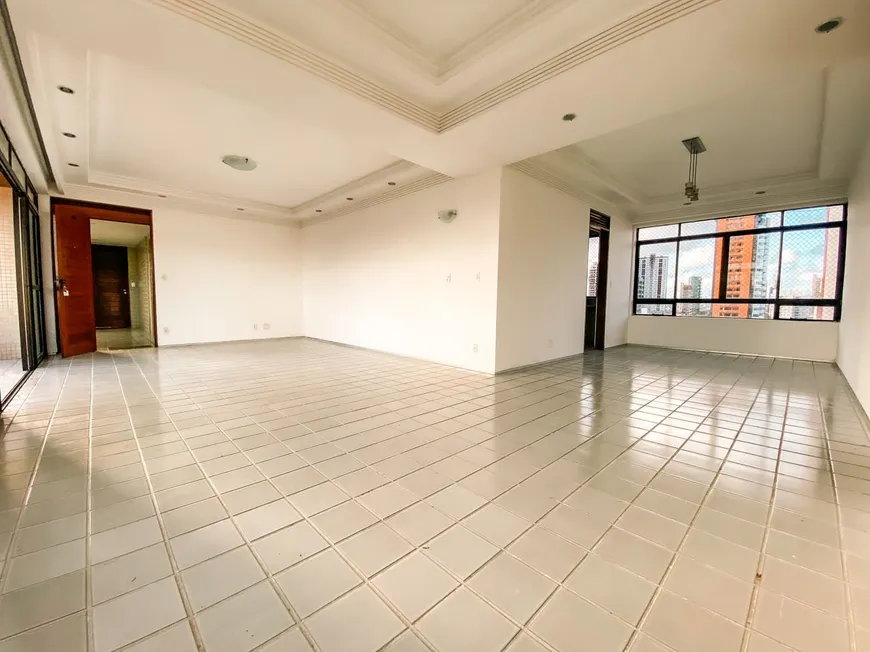 Foto 1 de Apartamento com 4 Quartos à venda, 181m² em Aeroclube, João Pessoa