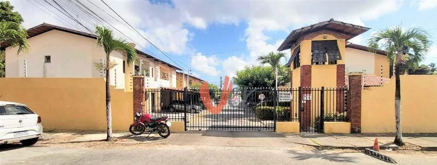 Foto 1 de Casa de Condomínio com 2 Quartos à venda, 60m² em Lagoa Redonda, Fortaleza