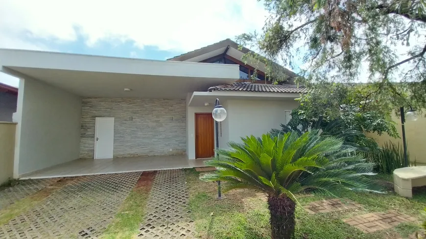 Foto 1 de Casa de Condomínio com 4 Quartos à venda, 246m² em Jardim Atlântico, Goiânia