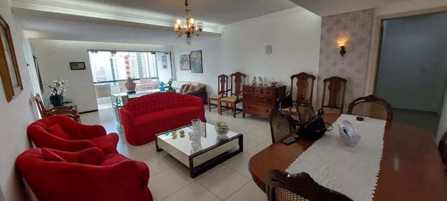 Foto 1 de Apartamento com 4 Quartos à venda, 187m² em Encruzilhada, Recife