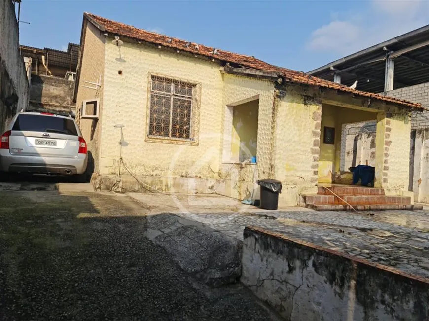 Foto 1 de Casa com 2 Quartos à venda, 107m² em Cascadura, Rio de Janeiro