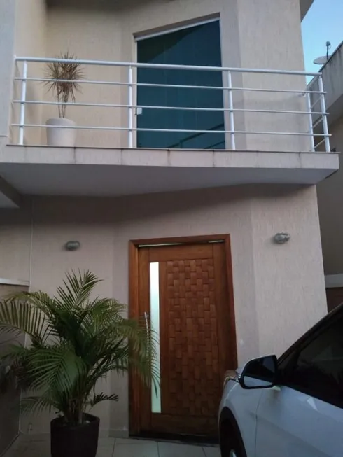 Foto 1 de Casa com 3 Quartos à venda, 100m² em Jardim Medina, Poá