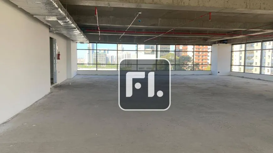 Foto 1 de Sala Comercial para alugar, 286m² em Alphaville Industrial, Barueri