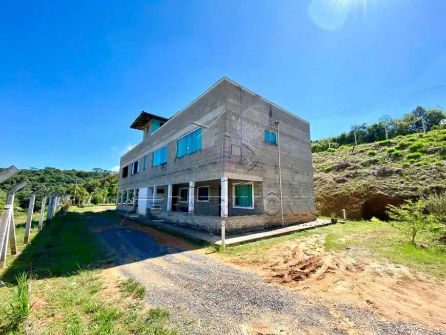 Foto 1 de Fazenda/Sítio com 4 Quartos à venda, 110000m² em , Piedade