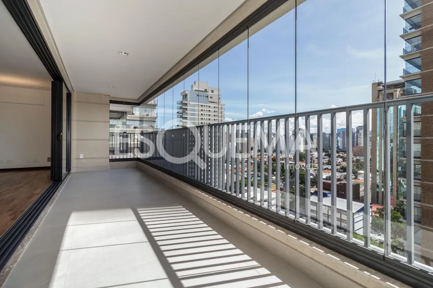 Foto 1 de Apartamento com 3 Quartos para venda ou aluguel, 147m² em Itaim Bibi, São Paulo