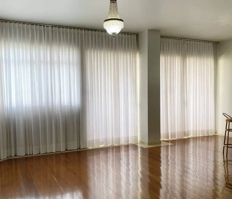 Foto 1 de Apartamento com 4 Quartos para alugar, 270m² em Centro, Uberlândia