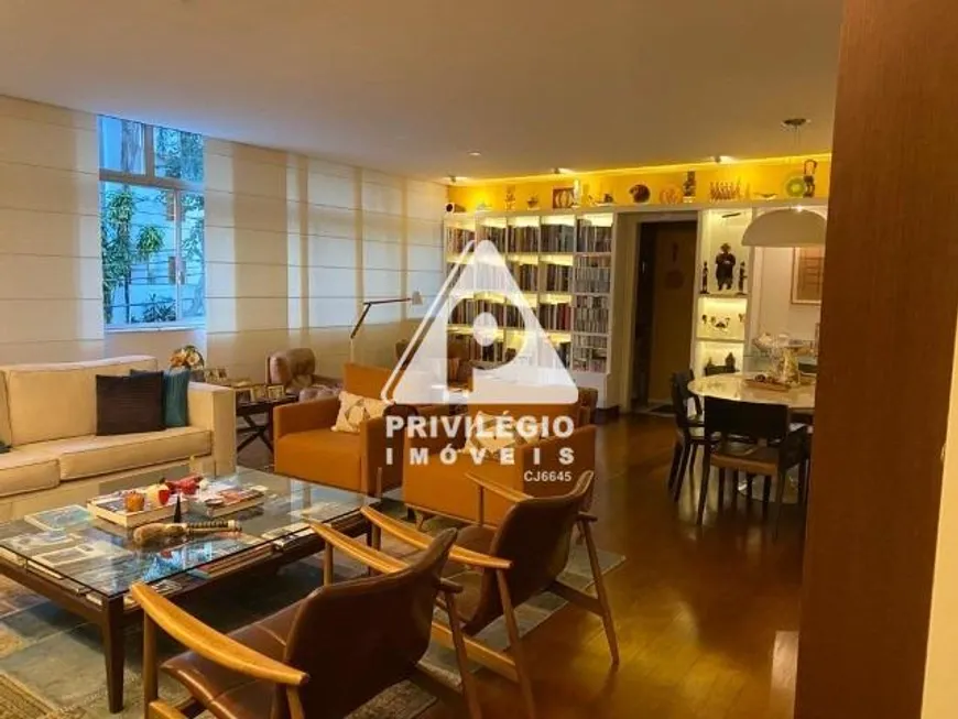 Foto 1 de Apartamento com 4 Quartos à venda, 180m² em Lagoa, Rio de Janeiro