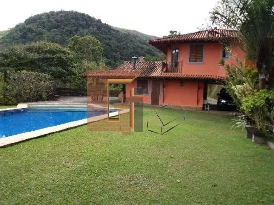 Foto 1 de Casa de Condomínio com 5 Quartos à venda, 650m² em Itaipava, Petrópolis