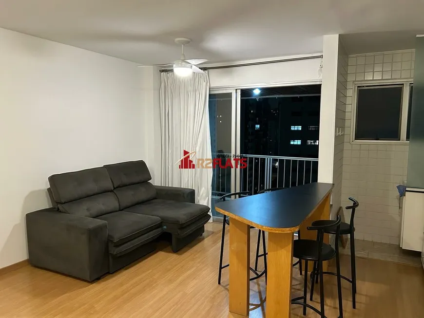 Foto 1 de Flat com 1 Quarto para alugar, 40m² em Moema, São Paulo