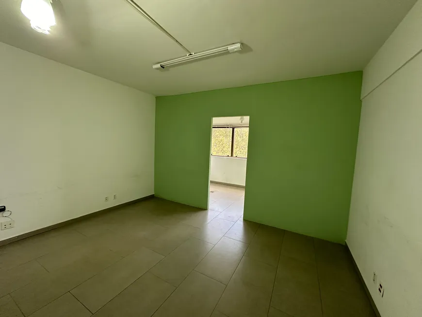 Foto 1 de Sala Comercial à venda, 34m² em Paisagem Renoir, Cotia