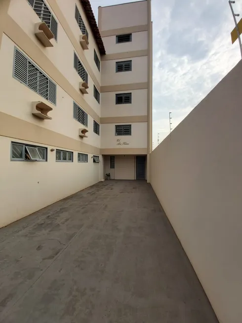 Foto 1 de Apartamento com 2 Quartos para alugar, 80m² em Jardim Santa Lucia, São José do Rio Preto
