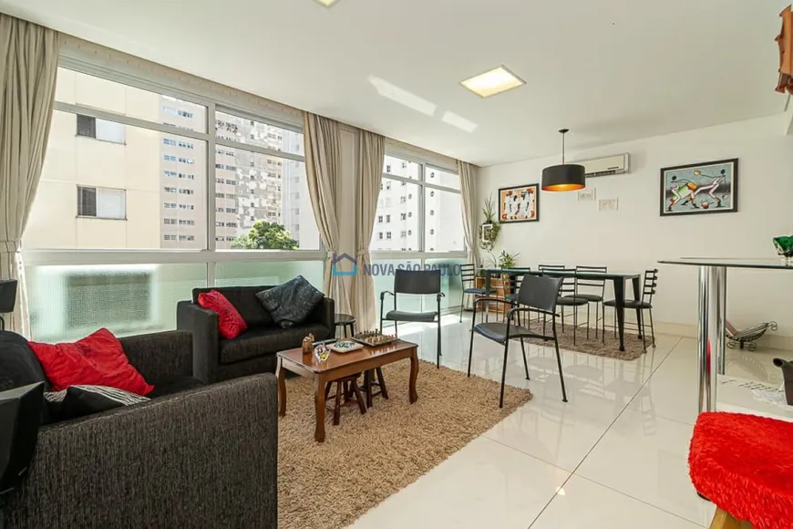 Foto 1 de Apartamento com 3 Quartos à venda, 120m² em Jardim Paulista, São Paulo