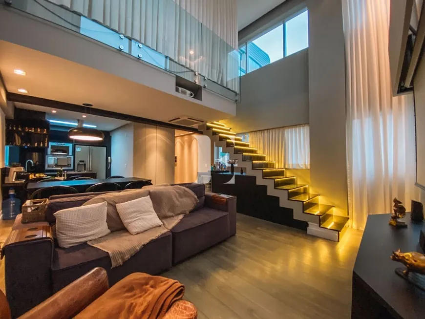 Foto 1 de Apartamento com 1 Quarto à venda, 85m² em Centro, Florianópolis