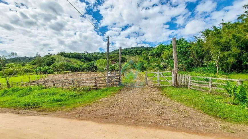 Foto 1 de Fazenda/Sítio com 3 Quartos à venda, 33000m² em Pinheirinhos, Santo Antônio da Patrulha