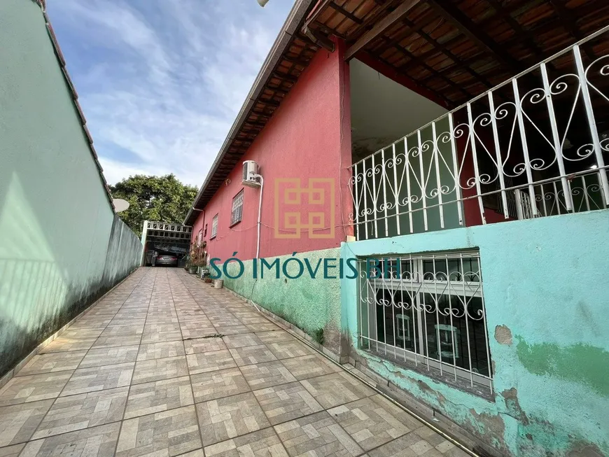 Foto 1 de Casa com 4 Quartos à venda, 10m² em Conjunto Cristina - Sao Benedito, Santa Luzia