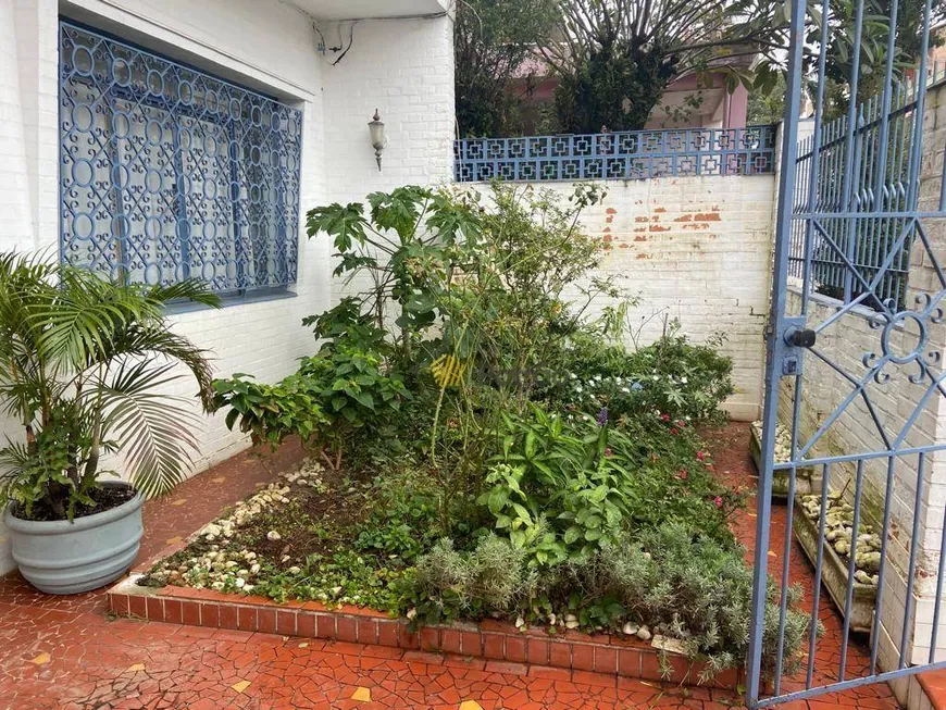 Foto 1 de Sobrado com 4 Quartos para venda ou aluguel, 300m² em Vila Dayse, São Bernardo do Campo