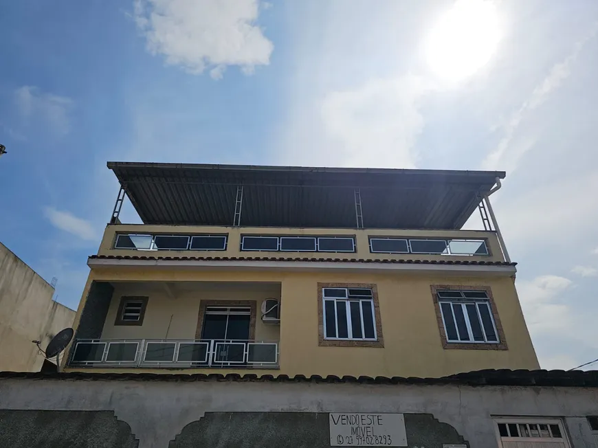 Foto 1 de Casa com 3 Quartos à venda, 247m² em Vila Zulmira, São João de Meriti