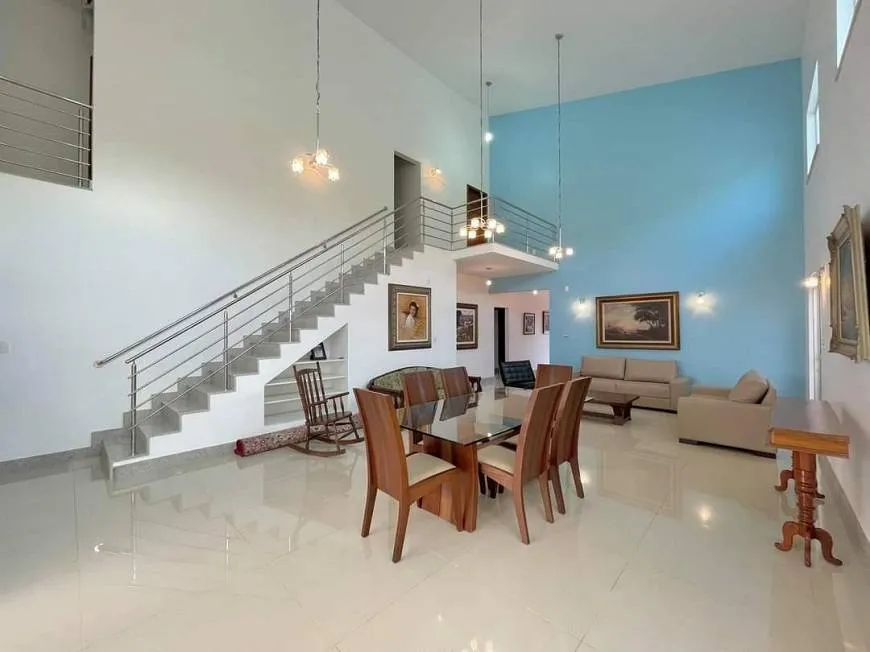 Foto 1 de Casa com 5 Quartos à venda, 369m² em Castelo, Belo Horizonte