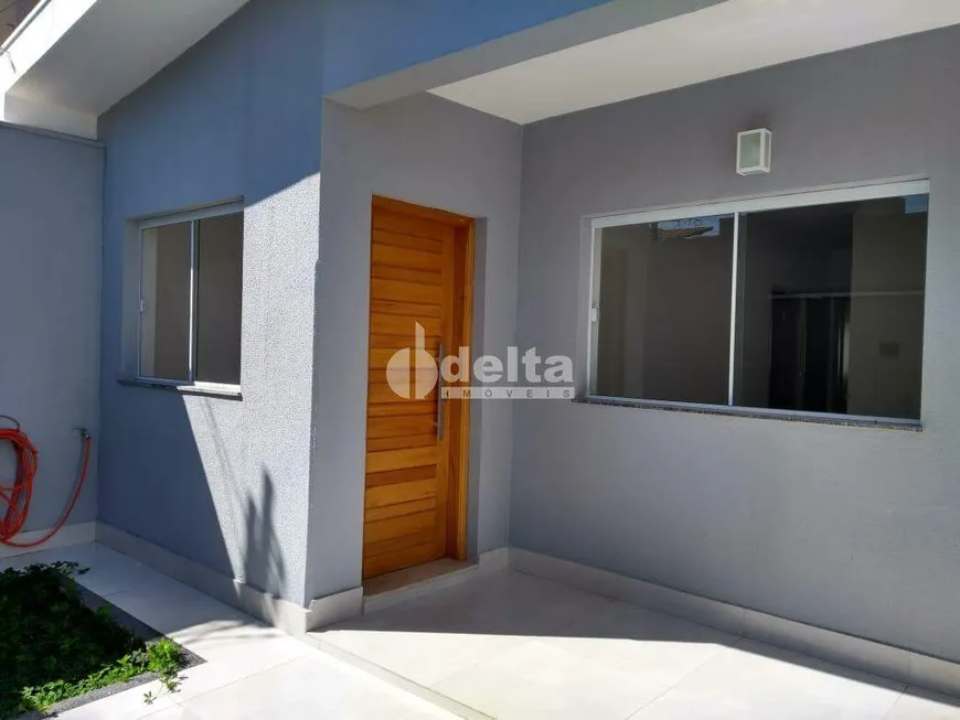 Foto 1 de Casa com 5 Quartos à venda, 198m² em Brasil, Uberlândia