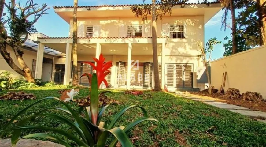 Foto 1 de Casa com 4 Quartos para alugar, 340m² em Vila Cordeiro, São Paulo