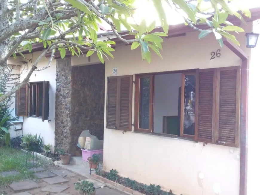 Foto 1 de Casa com 2 Quartos à venda, 90m² em Jardim Itú Sabará, Porto Alegre