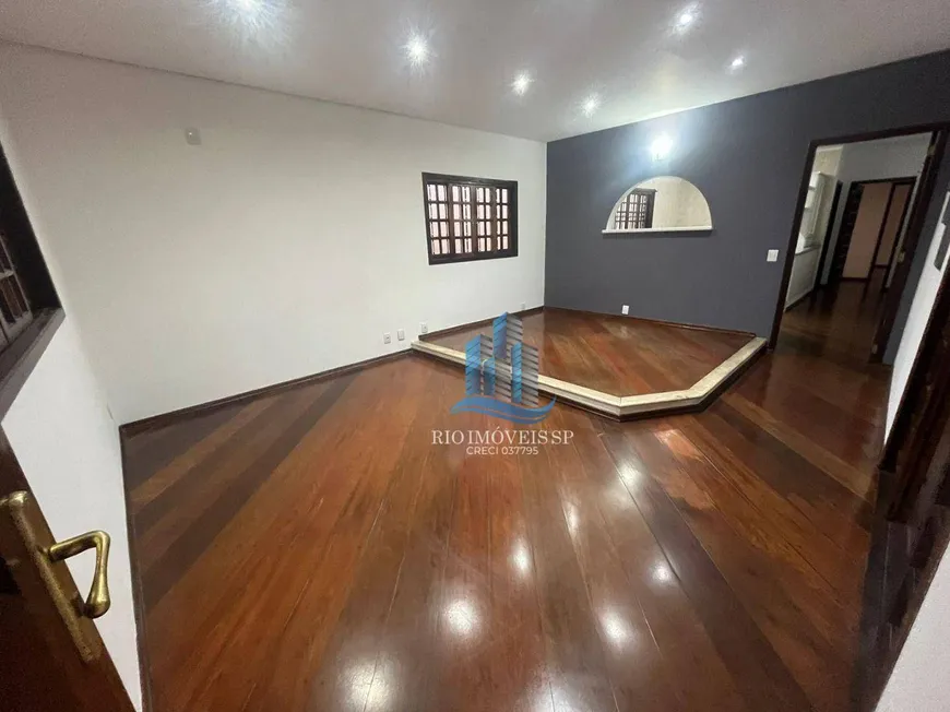 Foto 1 de Casa com 2 Quartos para venda ou aluguel, 240m² em Osvaldo Cruz, São Caetano do Sul