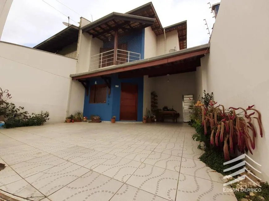 Foto 1 de Sobrado com 3 Quartos à venda, 114m² em Residencial Jardim Aurora, Pindamonhangaba