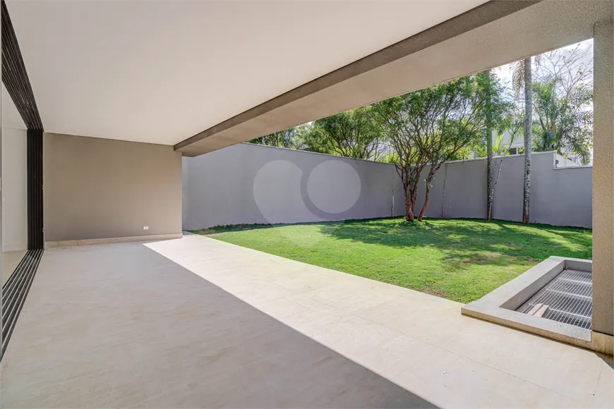 Foto 1 de Casa de Condomínio com 4 Quartos à venda, 515m² em Granja Julieta, São Paulo