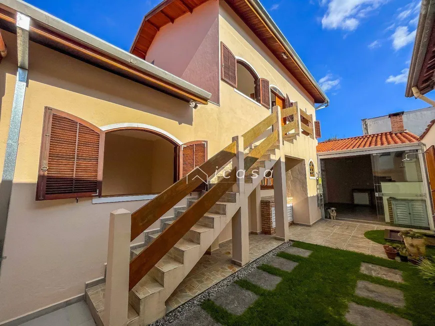 Foto 1 de Casa com 3 Quartos para venda ou aluguel, 259m² em Vila Pantaleão, Caçapava