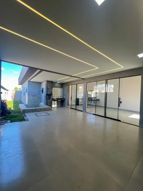 Foto 1 de Casa de Condomínio com 3 Quartos à venda, 150m² em Terras Alpha Residencial 1, Senador Canedo