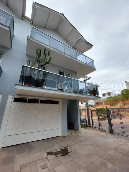 Foto 1 de Casa com 2 Quartos à venda, 188m² em Aberta dos Morros, Porto Alegre