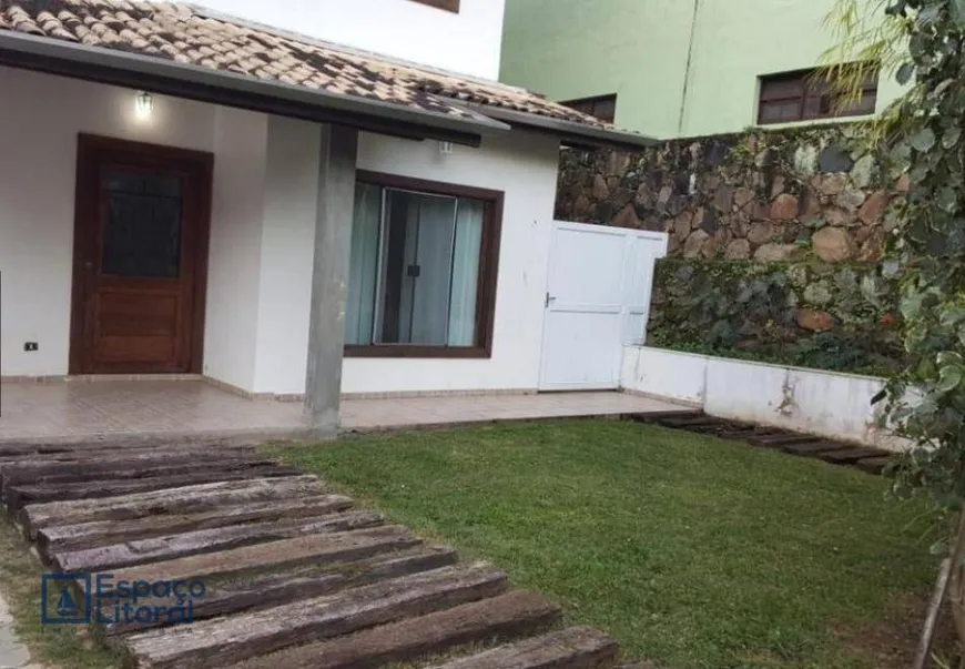 Foto 1 de Casa de Condomínio com 3 Quartos à venda, 220m² em Guaeca, São Sebastião