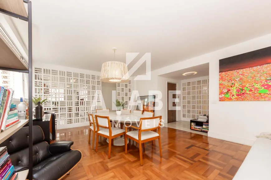 Foto 1 de Apartamento com 3 Quartos à venda, 198m² em Itaim Bibi, São Paulo