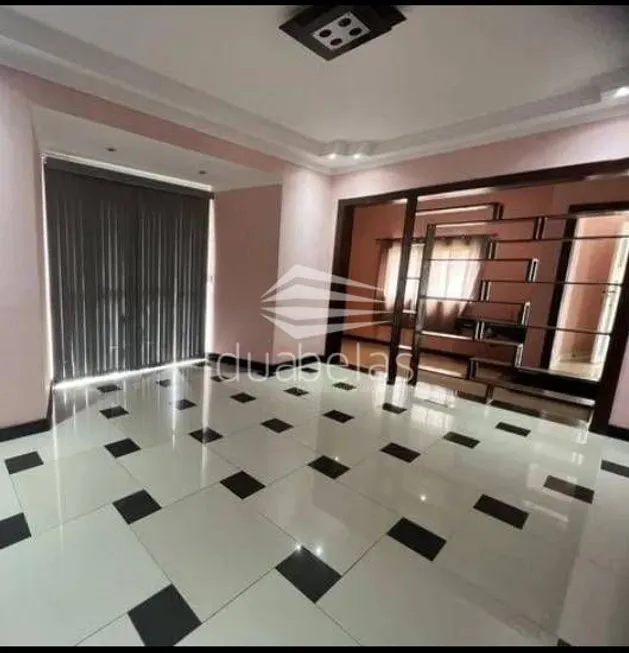 Foto 1 de Casa de Condomínio com 7 Quartos para venda ou aluguel, 290m² em Freitas, São José dos Campos