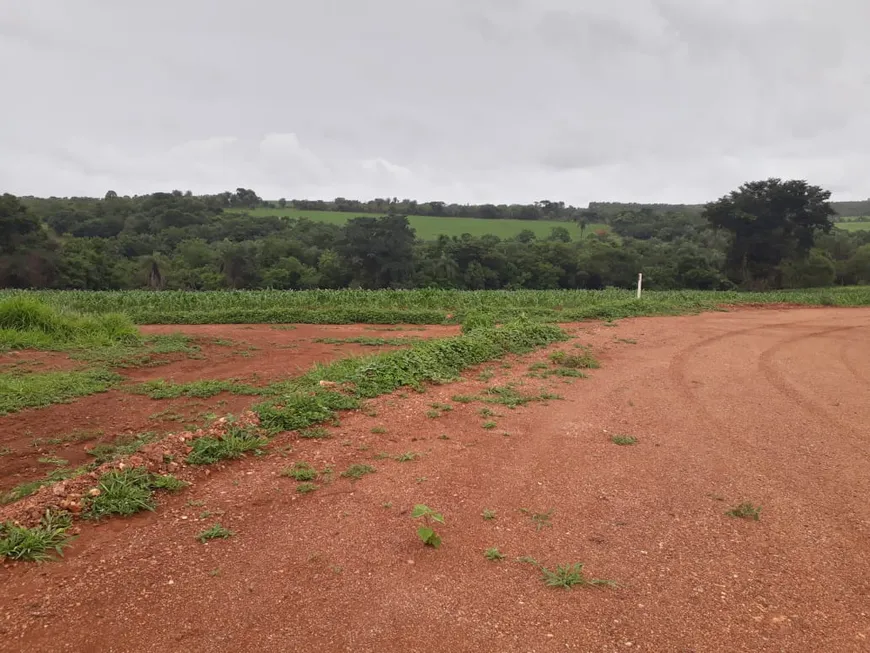 Foto 1 de Lote/Terreno à venda, 20000m² em Zona Rural, Jaboticatubas