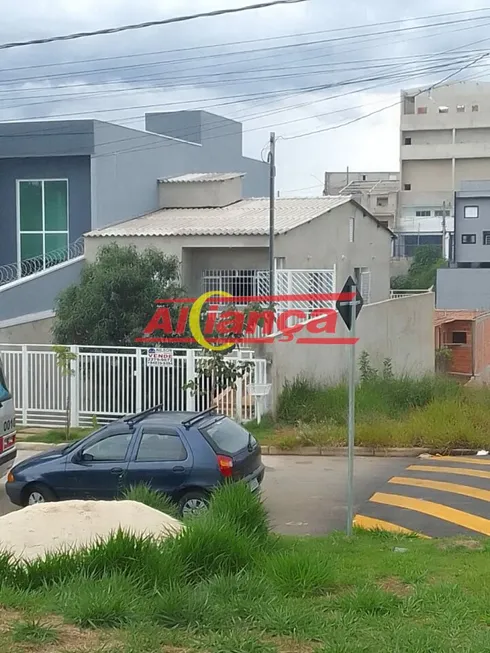 Foto 1 de Casa com 2 Quartos à venda, 189m² em Jardim Presidente Dutra, Guarulhos