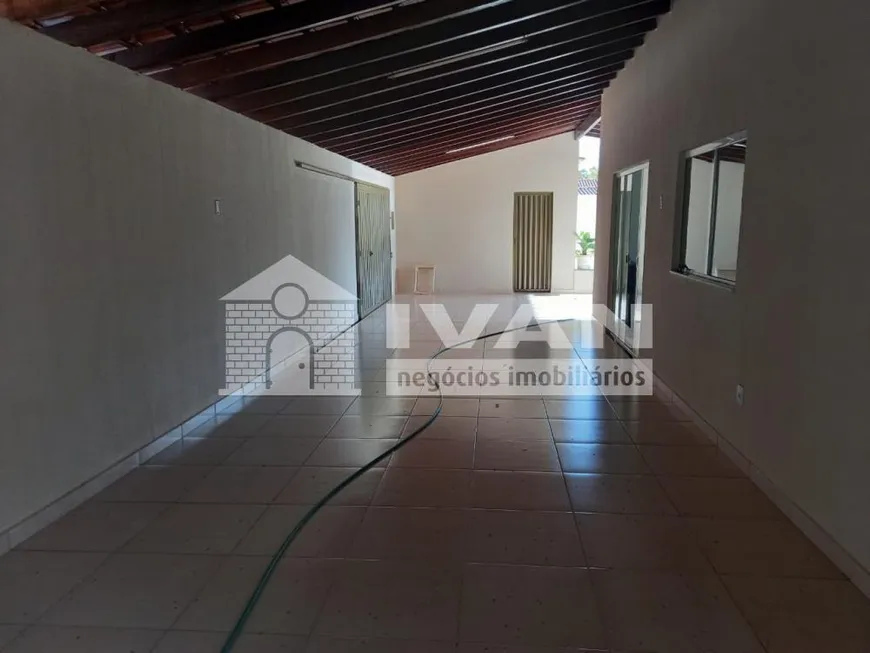 Foto 1 de Fazenda/Sítio com 3 Quartos à venda, 194m² em Morada Nova, Uberlândia