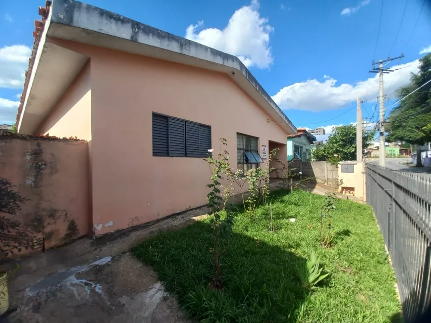 Foto 1 de Casa com 2 Quartos à venda, 95m² em Vila Aeroporto, Sorocaba