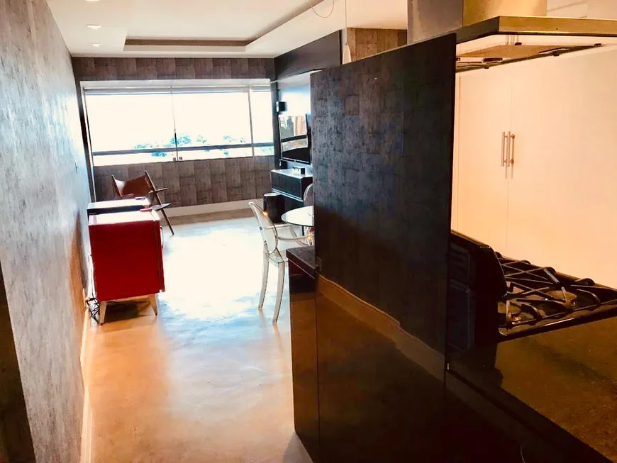 Foto 1 de Apartamento com 2 Quartos à venda, 69m² em Vila Ipojuca, São Paulo