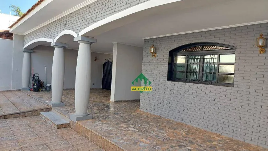 Foto 1 de Casa com 4 Quartos à venda, 378m² em Jardim Sumaré, Araçatuba