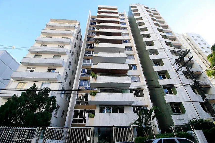 Foto 1 de Apartamento com 4 Quartos à venda, 360m² em Canela, Salvador