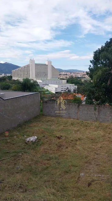 Foto 1 de Lote/Terreno à venda, 500m² em Mato Dentro, Atibaia