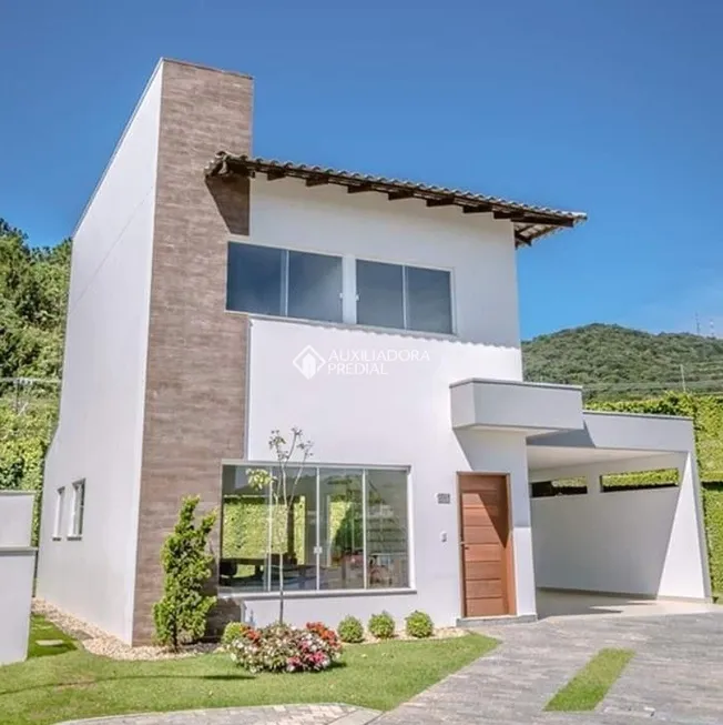 Foto 1 de Casa de Condomínio com 3 Quartos à venda, 142m² em Barra, Balneário Camboriú