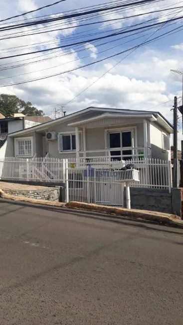 Foto 1 de Casa com 3 Quartos à venda, 216m² em Sao Caetano, Caxias do Sul