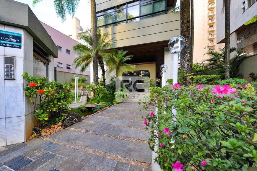 Foto 1 de Apartamento com 4 Quartos à venda, 320m² em Funcionários, Belo Horizonte