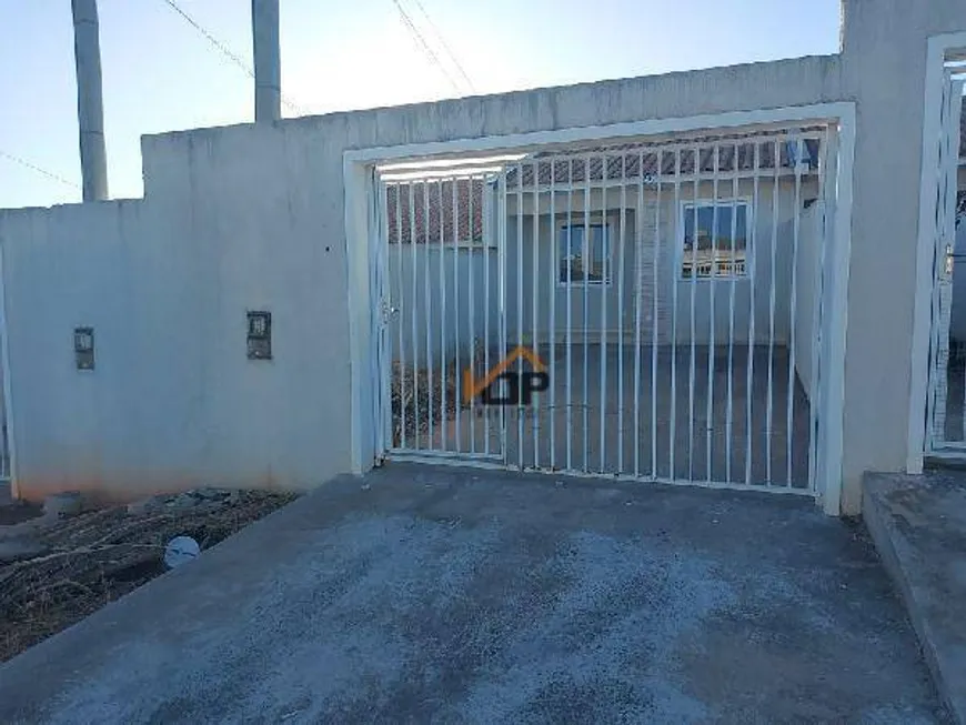 Foto 1 de Casa com 2 Quartos à venda, 49m² em Boa Vista, Ponta Grossa