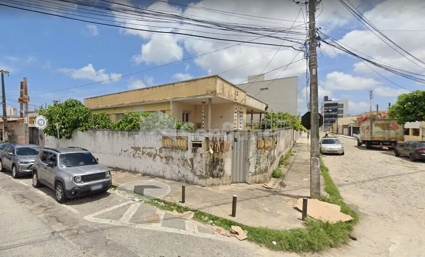 Foto 1 de Casa com 4 Quartos à venda, 585m² em Parquelândia, Fortaleza