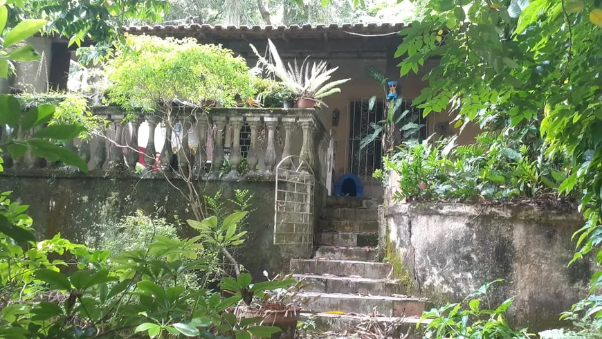 Foto 1 de Casa com 6 Quartos à venda, 350m² em Caramujo, Niterói